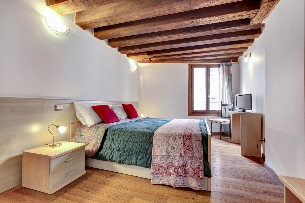 Residenza Valier - Rialto By Wonderful Italy Apartment Venice Exterior photo